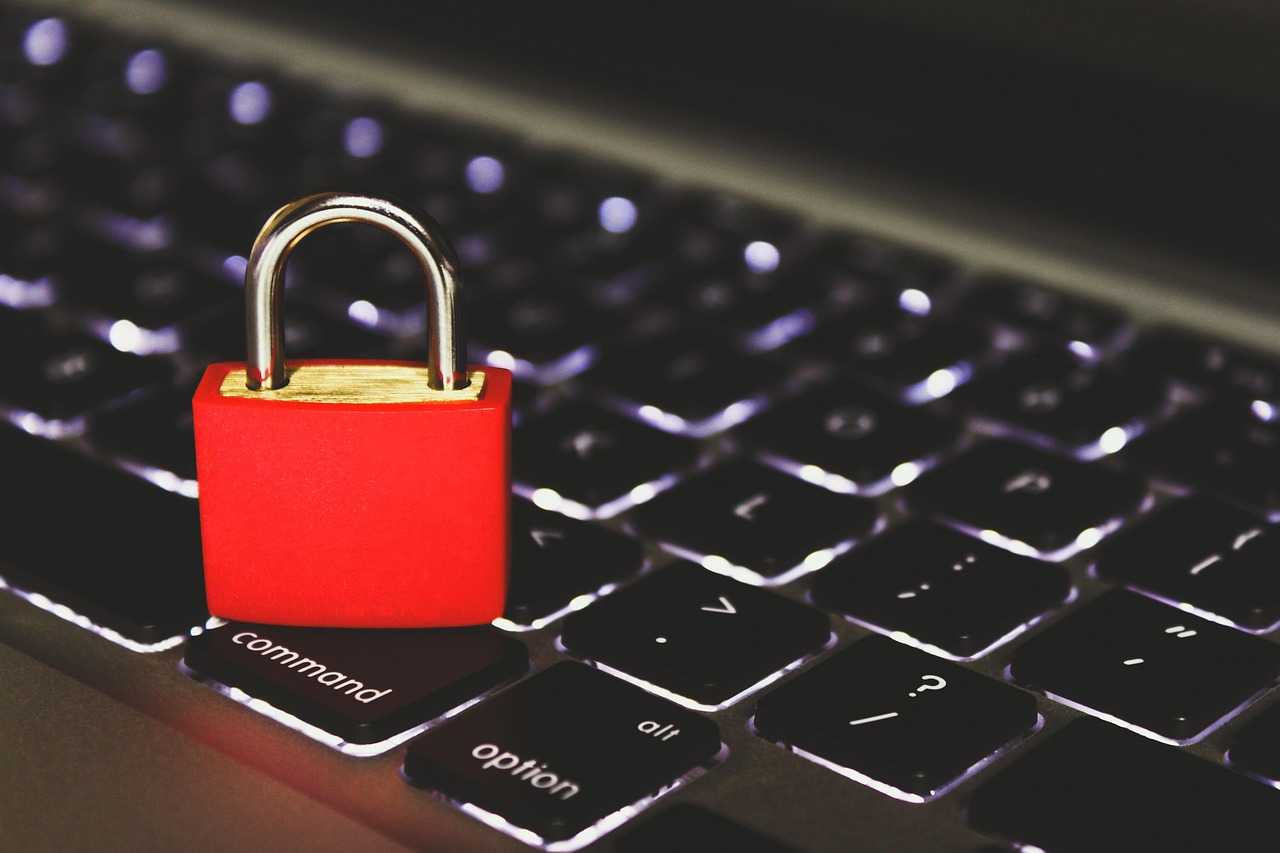 如何教育玩家正确对待游戏和技术支持辅助？